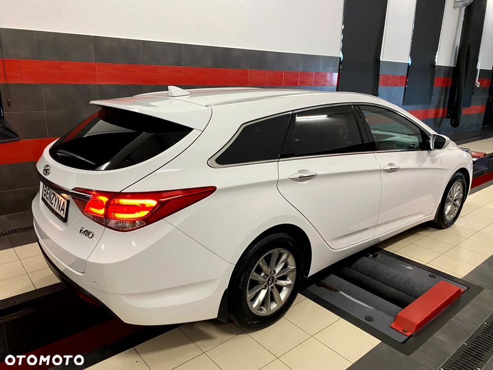 Hyundai i40 Kombi blue 1.6 Space - 9