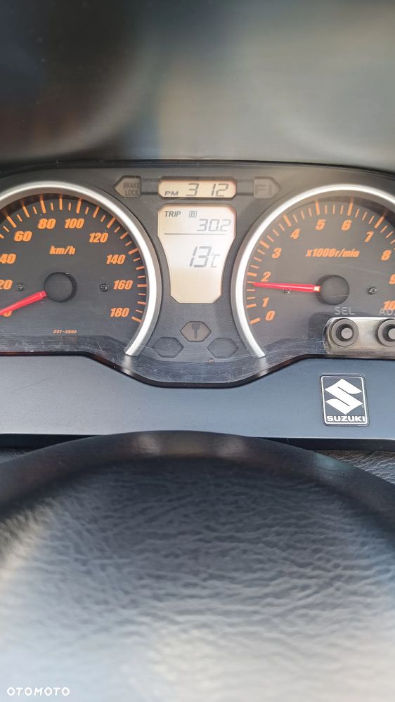 Suzuki Burgman - 14