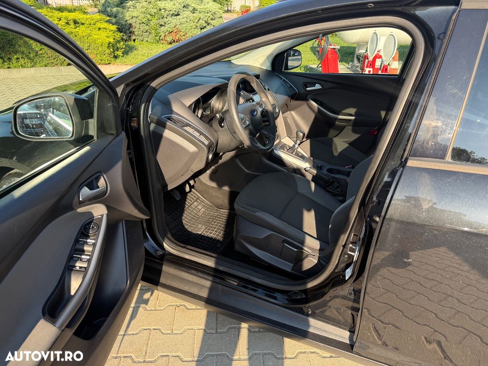 Ford Focus 1.6 TDCI DPF Trend - 8