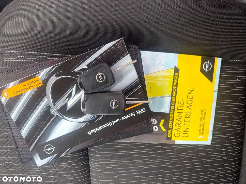 Opel Astra 1.4 Turbo Exklusiv - 36