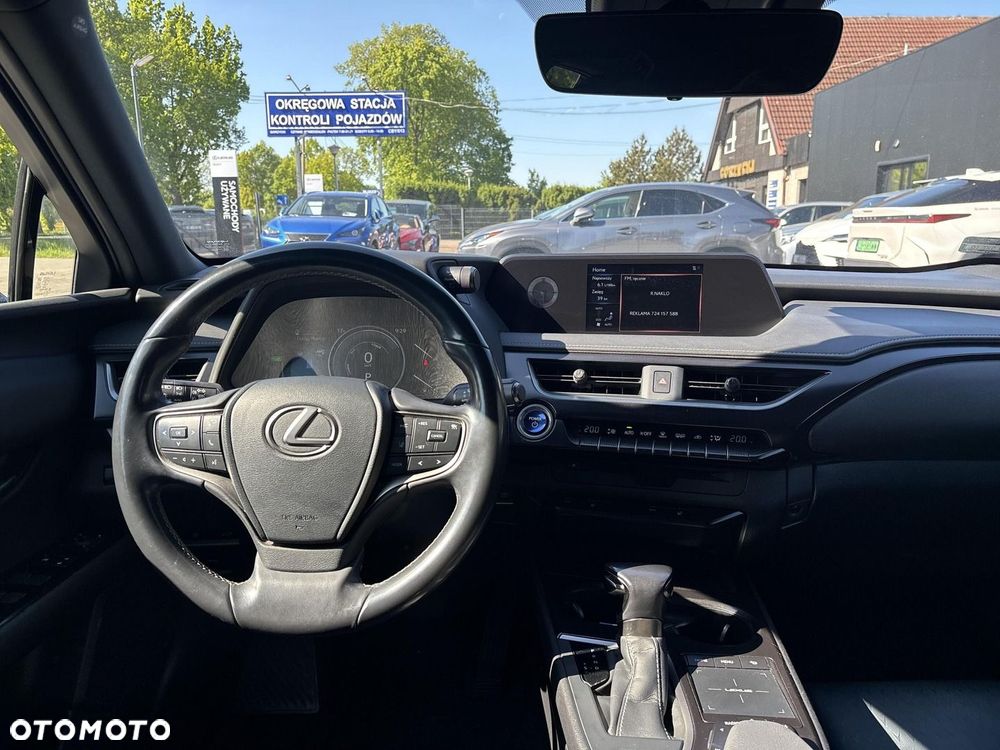 Lexus UX 250h GPF F Impression 2WD - 11