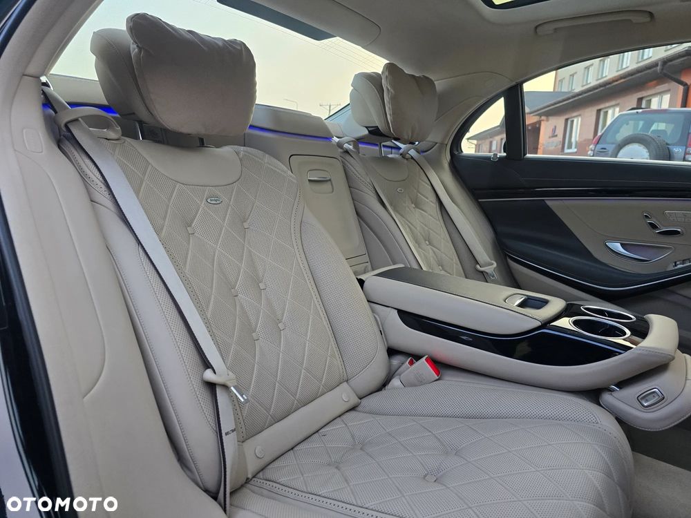 Mercedes-Benz Klasa S 560 4-Matic L 9G-TRONIC - 18