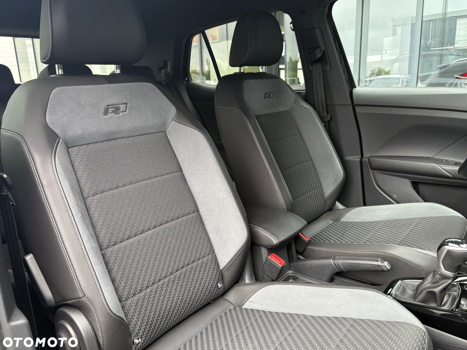 Volkswagen T-Cross - 17