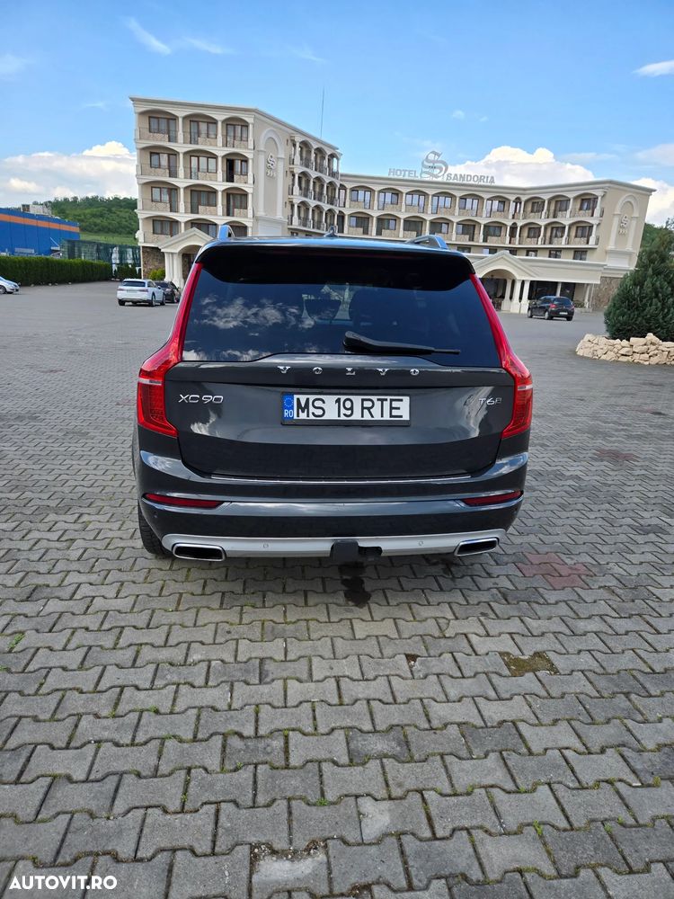 Volvo XC 90 T6 AWD Momentum - 4