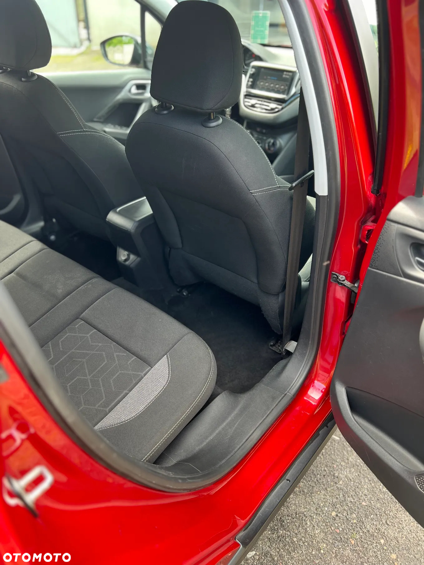 Peugeot 2008 1.2 Pure Tech Style S&S - 12