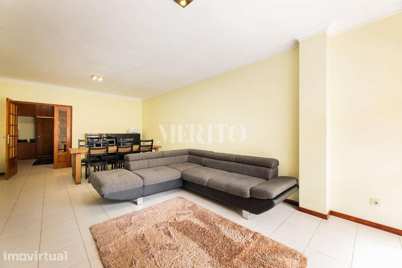 Apartamento T4 com garagem 1 carro - Grande imagem: 4/17