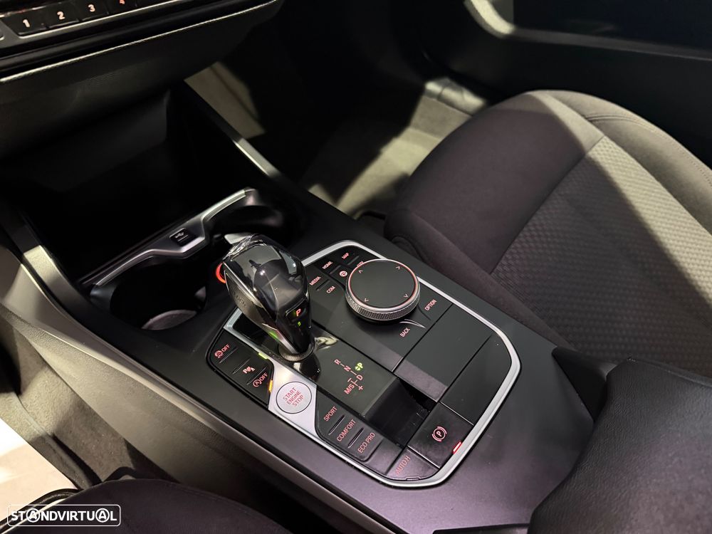 BMW 118 d Aut. Sport Line - 12