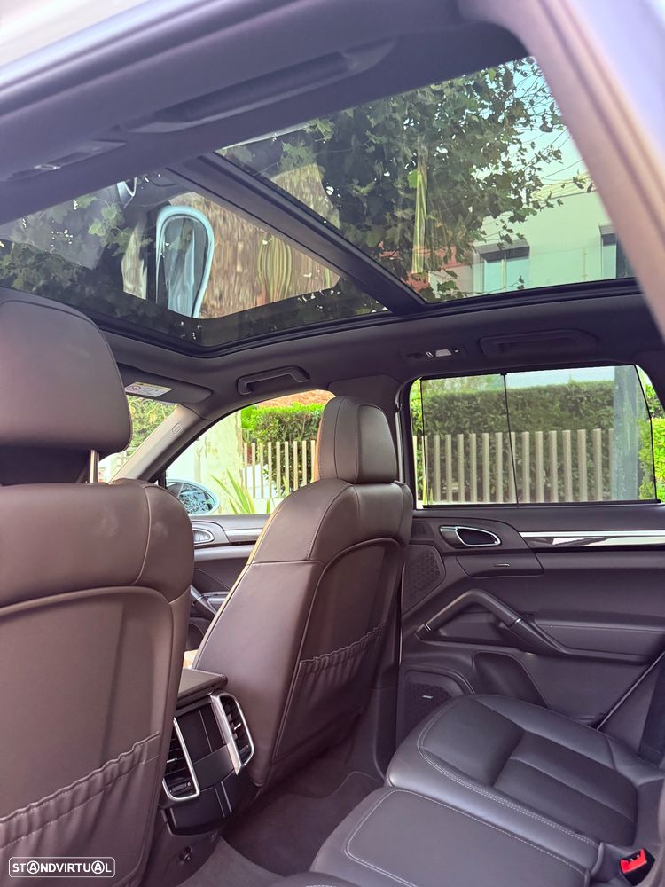 Porsche Cayenne — fotografia 32