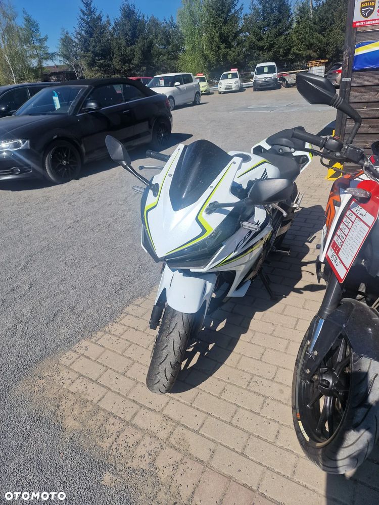 Honda CBR - 2