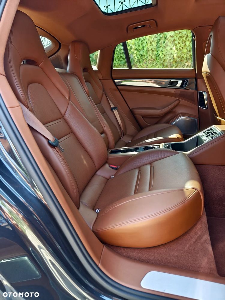 Porsche Panamera 4 E-Hybrid Platinum Edition - 7