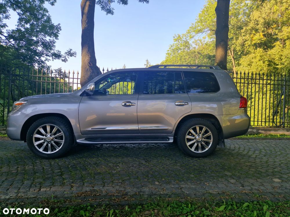 Lexus LX 570 - 5