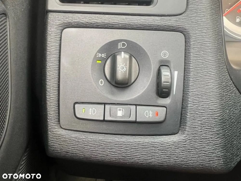 Volvo C70 T5 Summum - 28