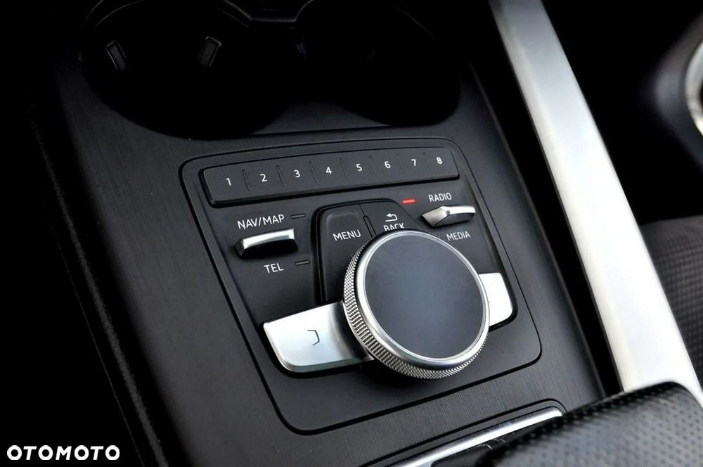 Audi A4 Avant 40 TDI quattro S tronic S line - 33