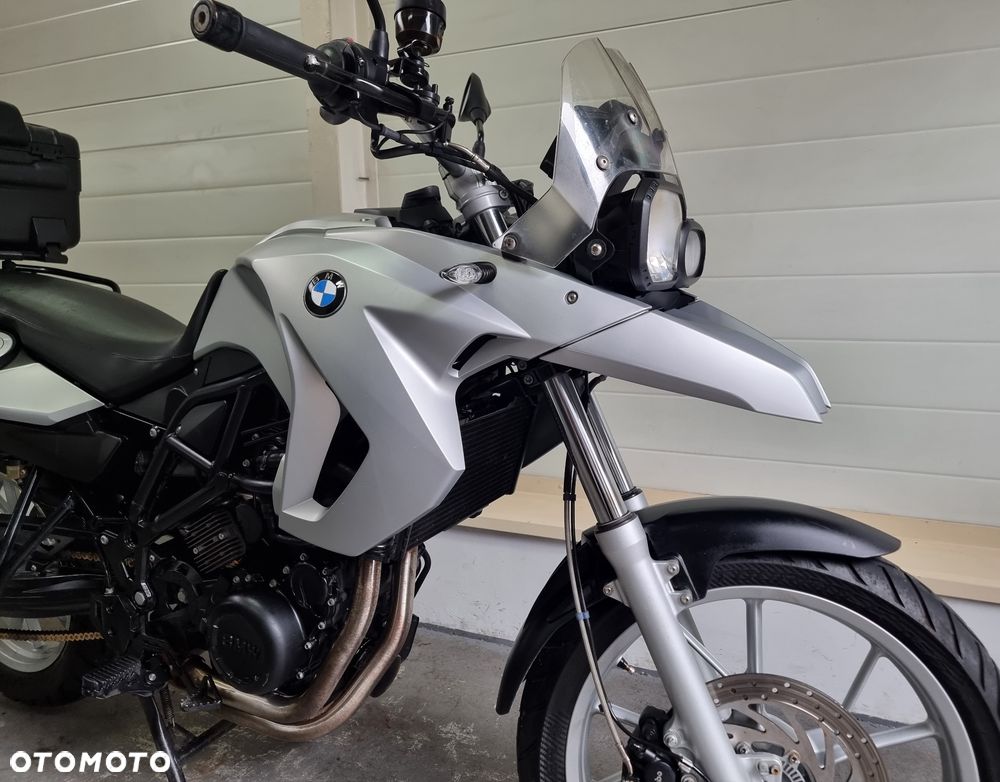 BMW F - 4