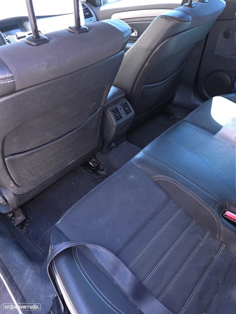 Renault Laguna Break 2.0 dCi Dynamique S 4control - 5