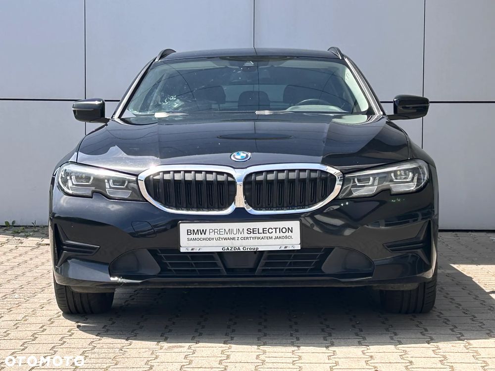 BMW Seria 3 320e xDrive Advantage sport - 4