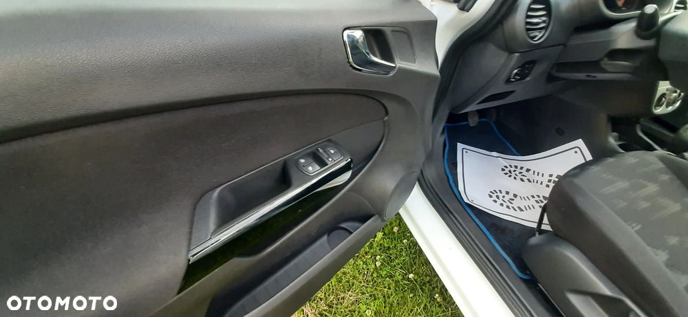 Opel Corsa - 24