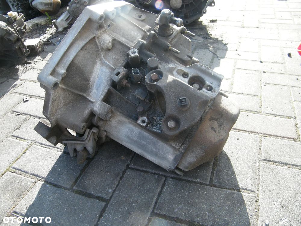 Skrzynia biegów Półautomat 20CP56 Citroen C2 C3 C4 Peugeot 206 207 306 307 308 1.4 1.6 16V - 5