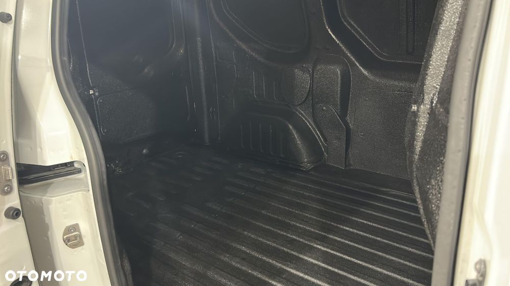 Renault Express Van - 13