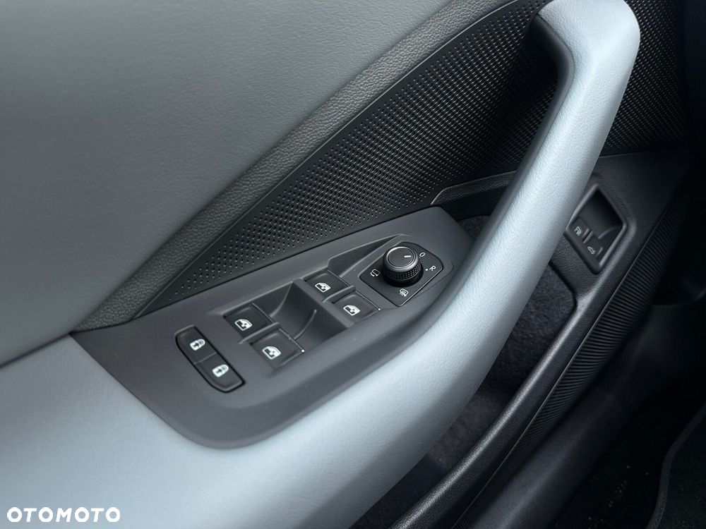 Volkswagen Passat - 25