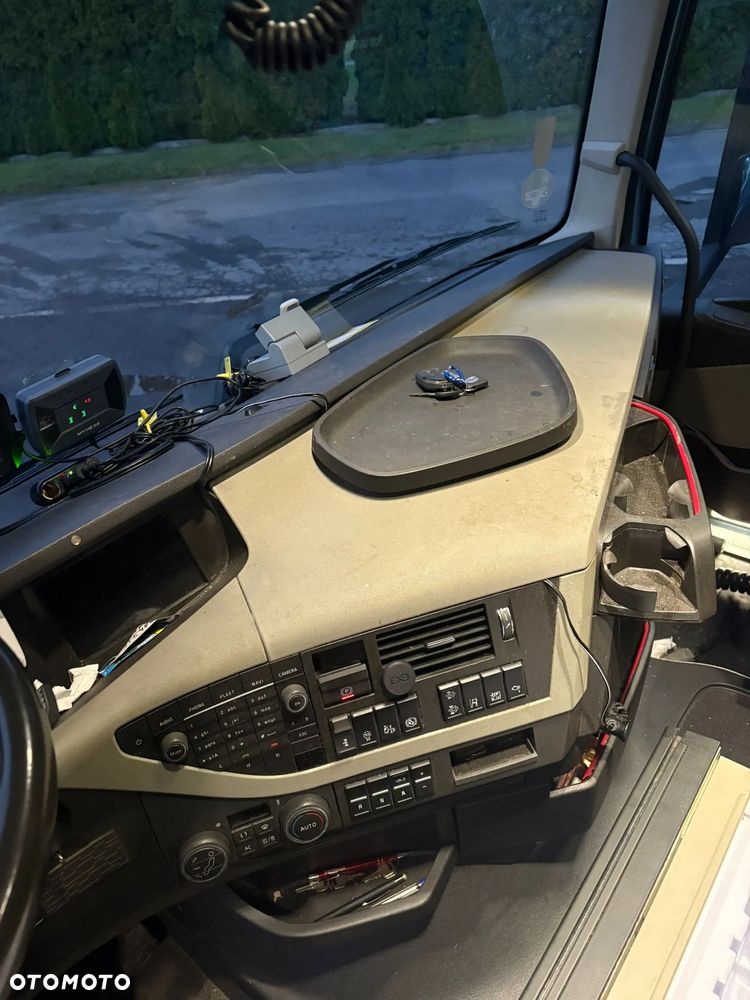 Volvo FH - 27
