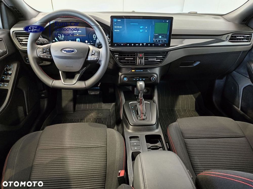 Ford Focus 1.0 EcoBoost mHEV ST-Line X - 11