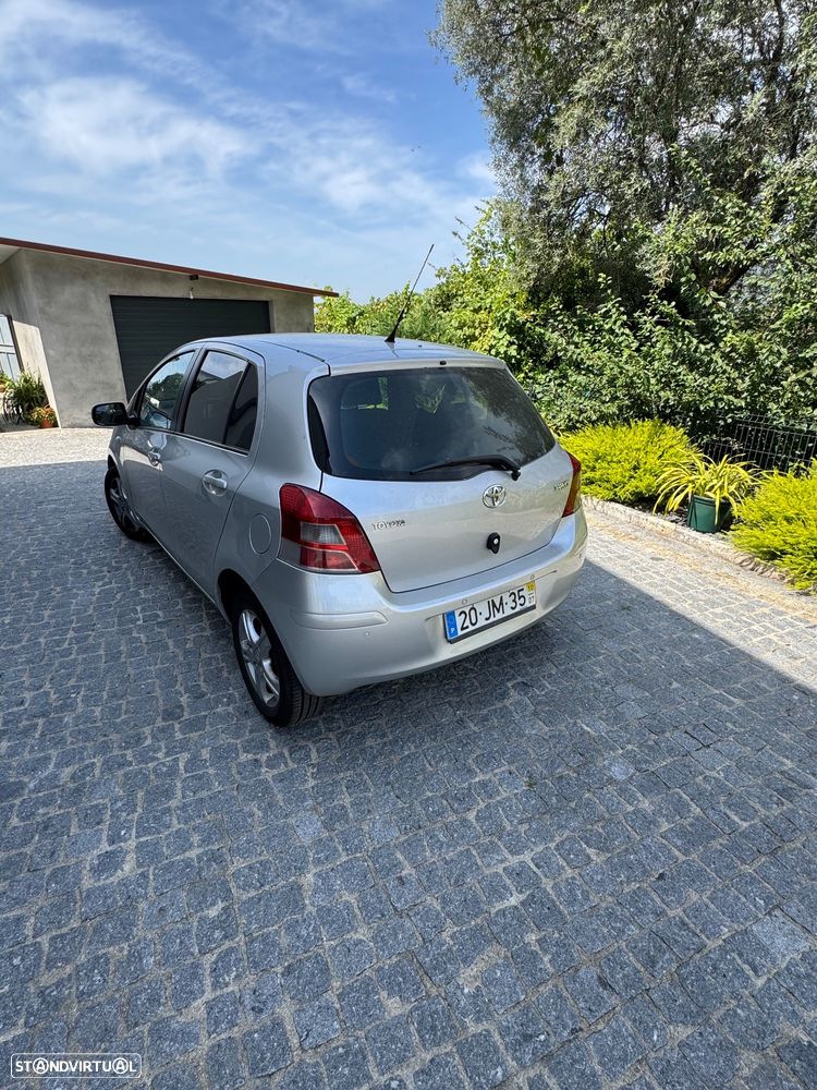 Toyota Yaris 1.4 D-4D Comfort+AC+VSC - 1