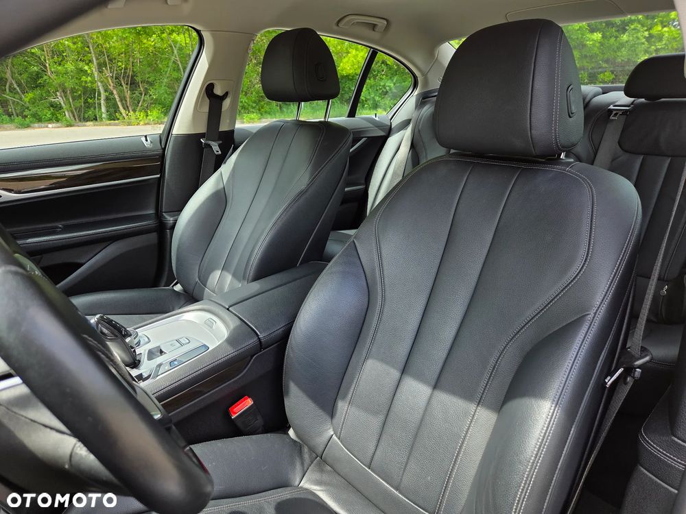 BMW Seria 7 730d - 14
