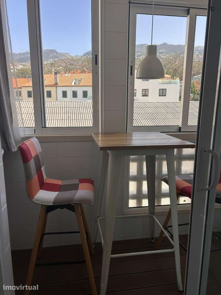 Apartamento com 2 quartos - localizado em Funchal - Grande imagem: 5/12