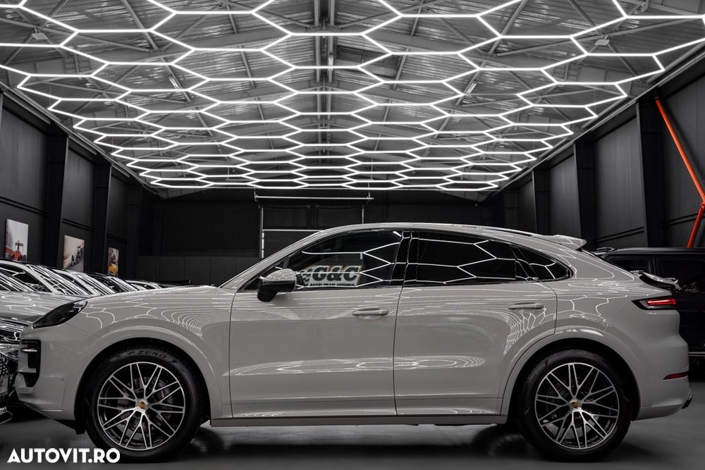 Porsche Cayenne Coupe Standard - 31
