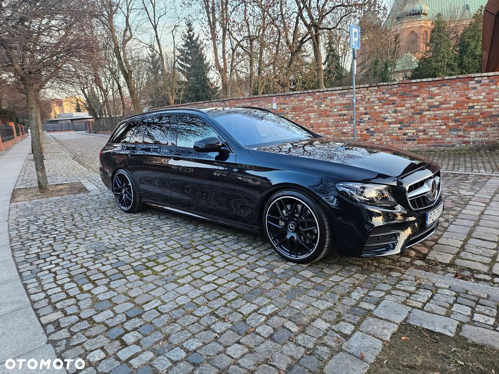 Mercedes-Benz Klasa E 400 4Matic 9G-TRONIC AMG Line - 29