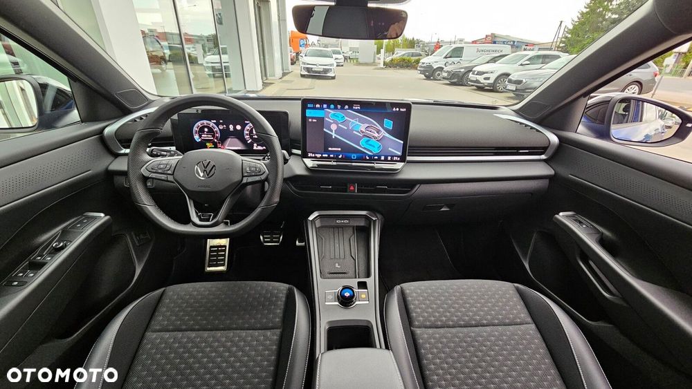 Volkswagen T-Roc - 24