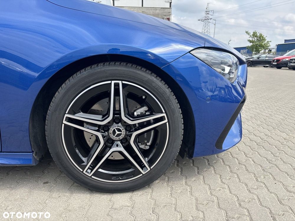 Mercedes-Benz CLA 200 4-Matic AMG Line 8G-DCT - 10