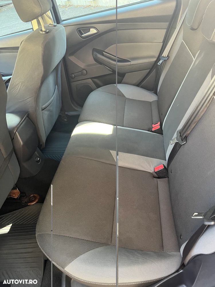FORD Focus 2012 — imagine 13