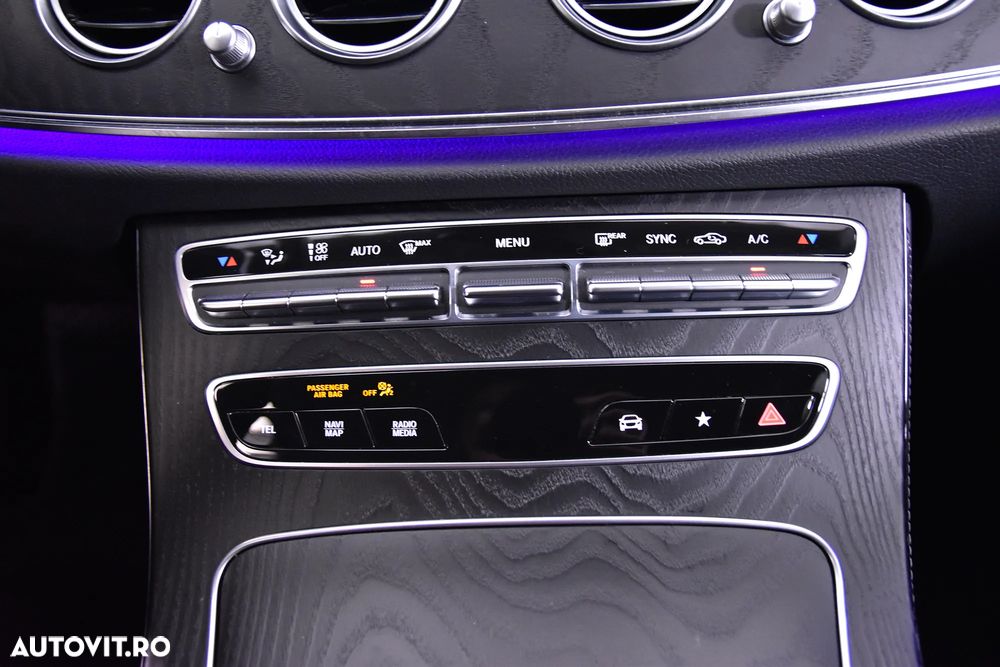 Mercedes-Benz E - 18