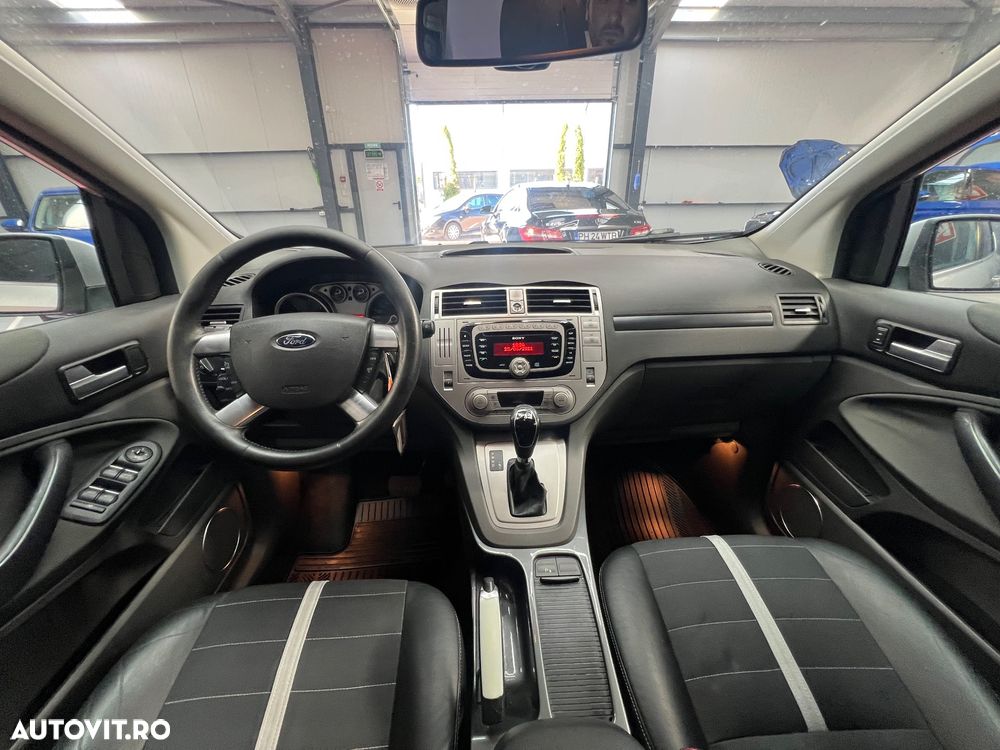 Ford Kuga 2.0 TDCi 4WD Powershift Titanium - 14