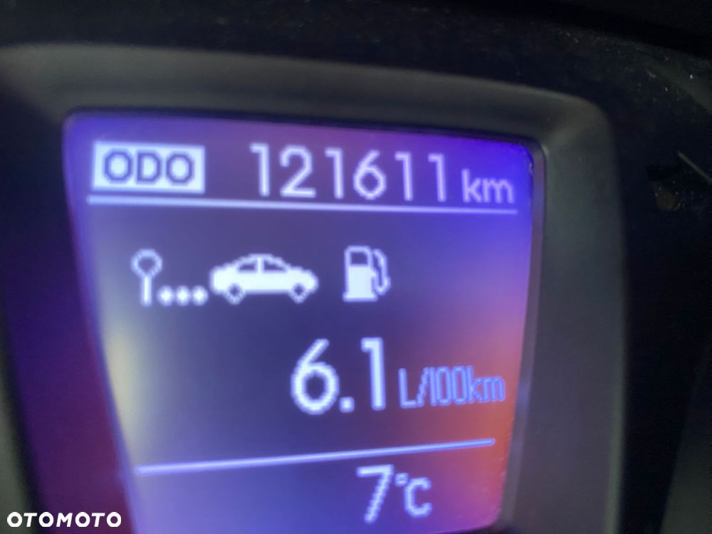 Hyundai i30 blue 1.6 CRDi Trend - 23