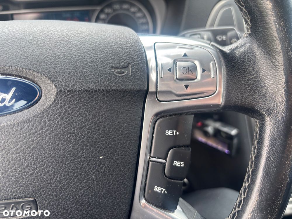 Ford Mondeo 2.5 Titanium - 13