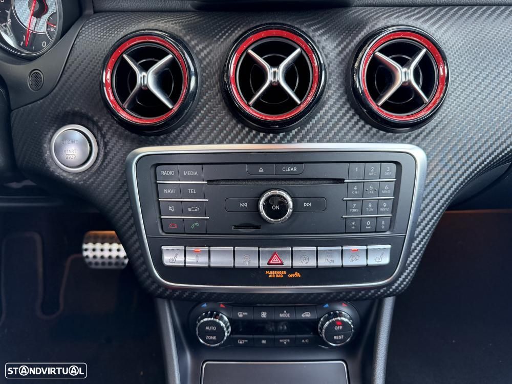 Mercedes-Benz A 45 AMG 4-Matic - 31