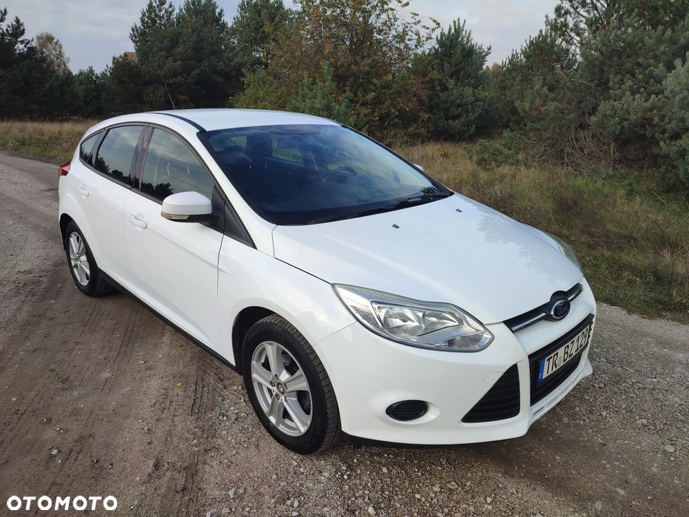 Ford Focus 1.6 Ambiente - 2