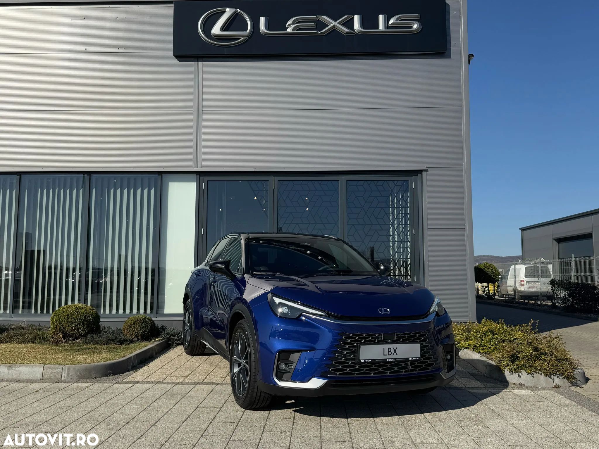 Lexus LBX 1.5 HEV 4x2 CVT Emotion - 1