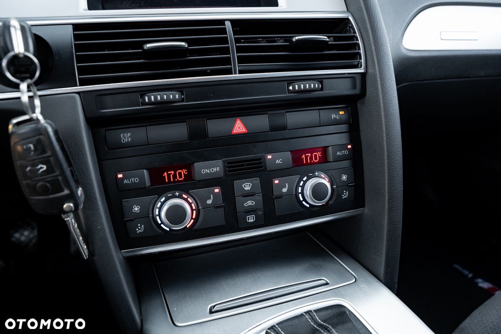 Audi A6 Avant 3.0 TFSI quattro tiptronic - 33