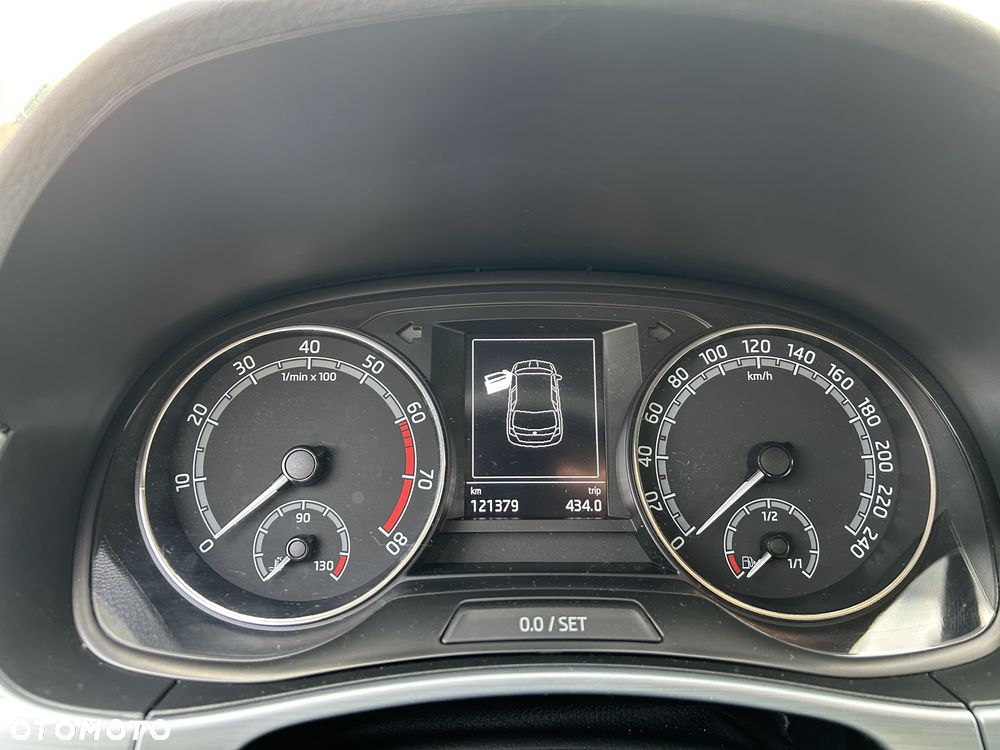 Skoda Fabia 1.0 TSI Ambition - 12