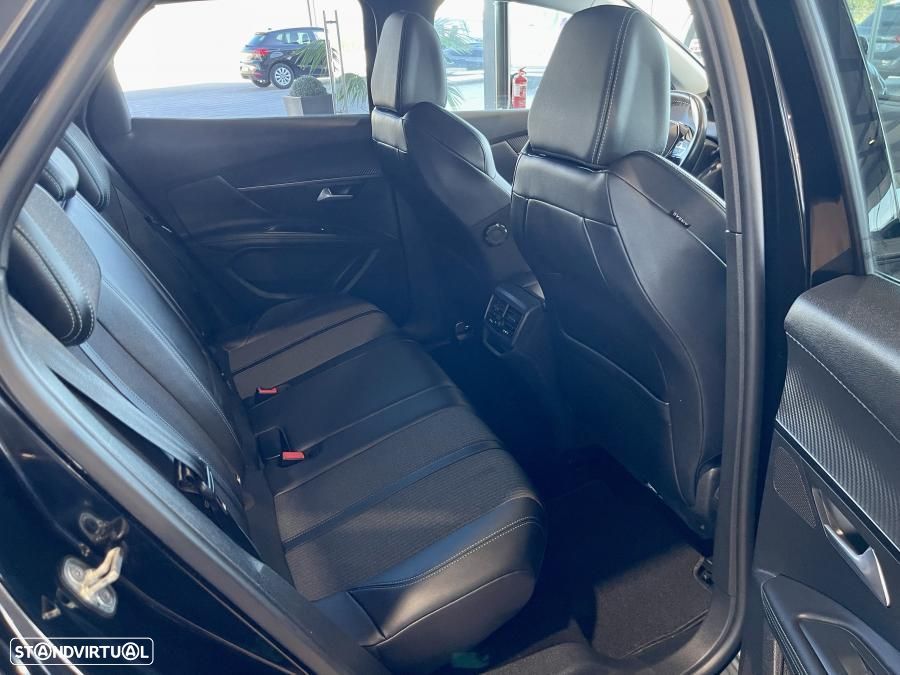 Peugeot 3008 1.2 PureTech Allure - 25