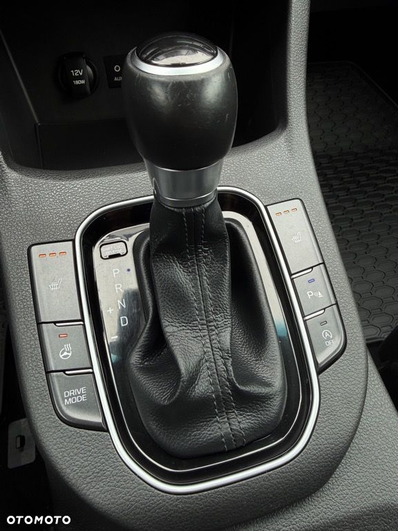 Hyundai i30 1.4 T-GDI DCT Premium - 26