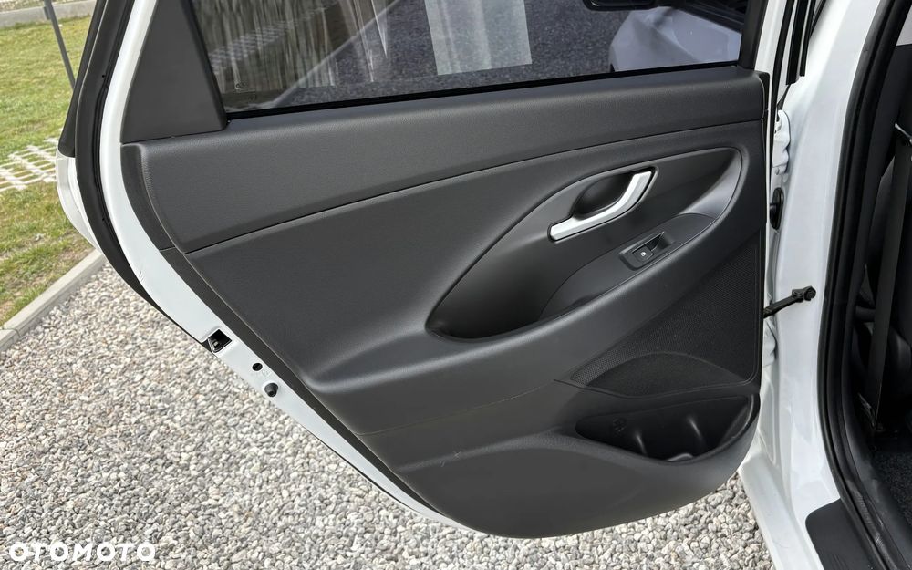 Hyundai i30 1.4 Passion - 22