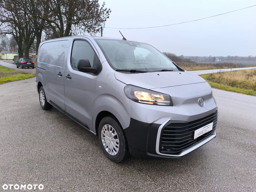 Toyota PROACE - 1