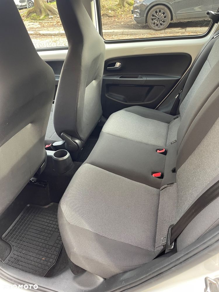 Volkswagen up! 1.0 move - 9