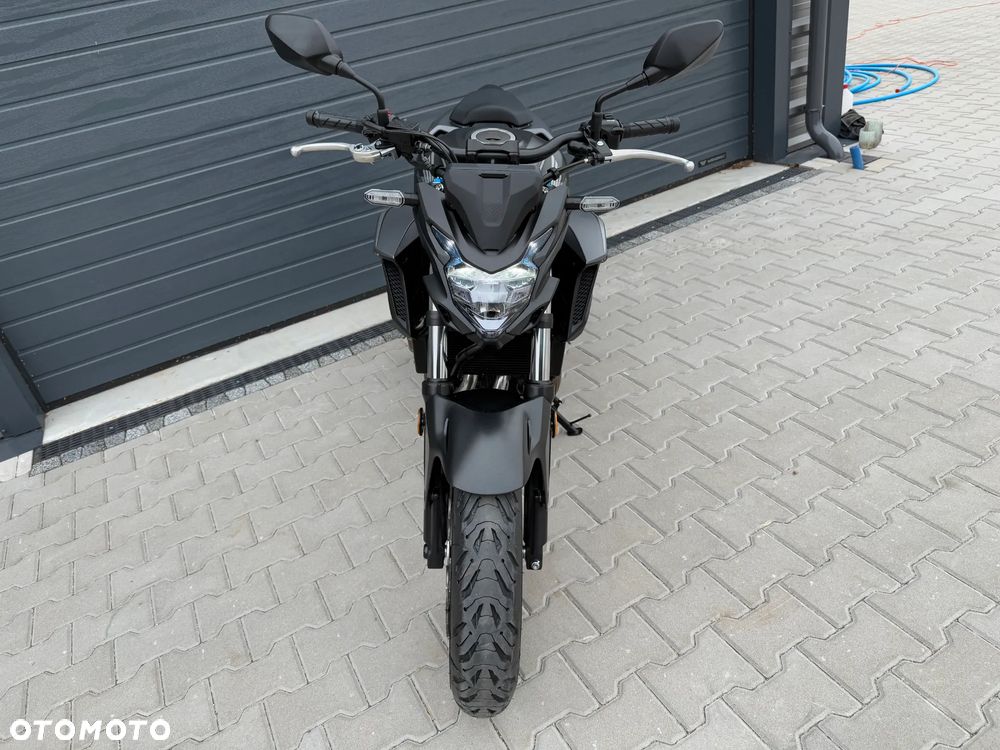Honda CB - 2