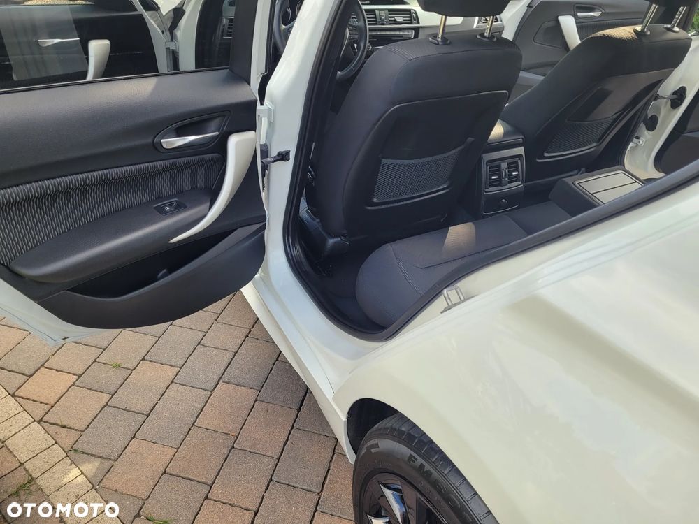 BMW Seria 1 118d xDrive Edition M Sport Shadow - 11